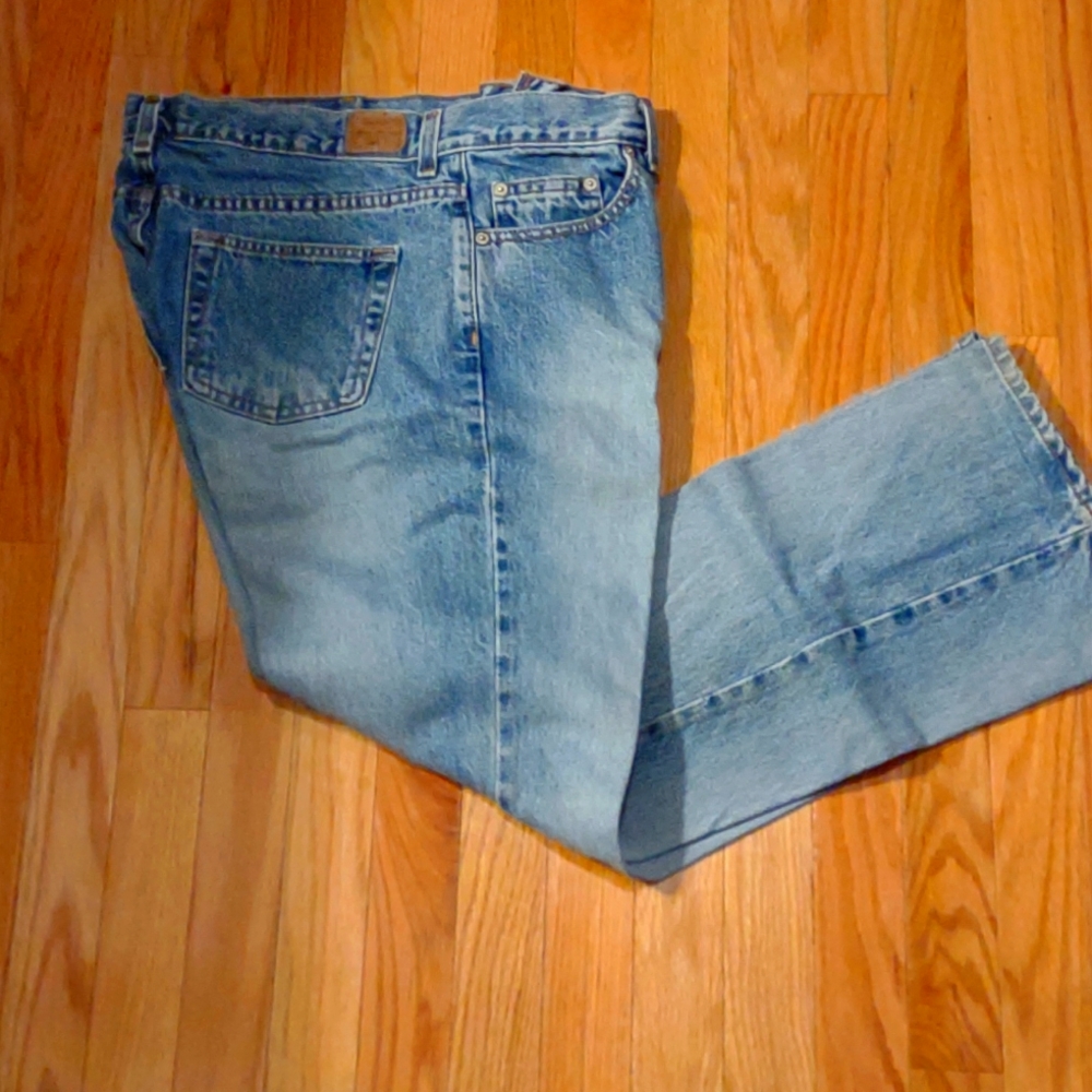 WOMEN'S OLD NAVY JEANS